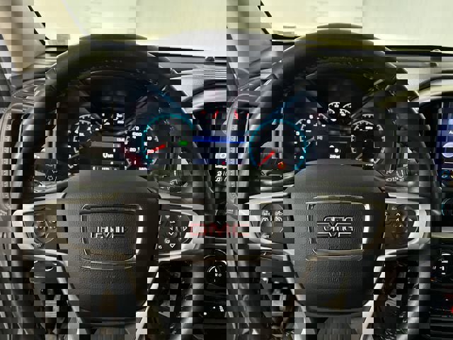 Certified 2020 GMC Canyon SLE w/ Driver Alert Package image 11