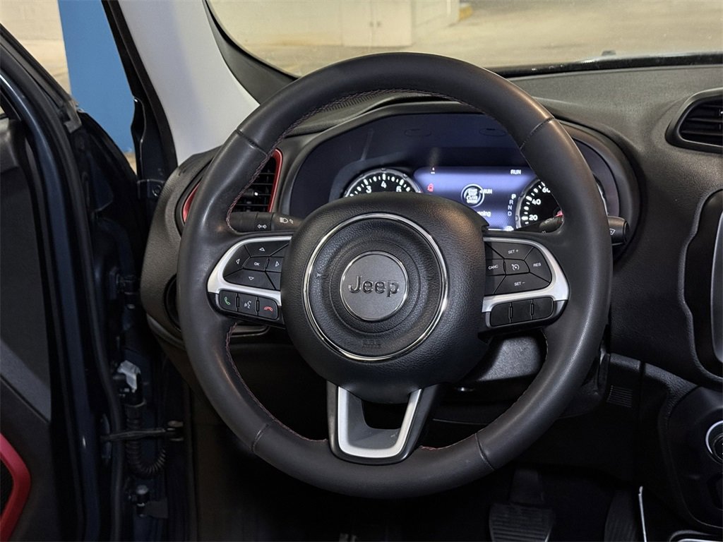 Used 2020 Jeep Renegade Trailhawk image 23