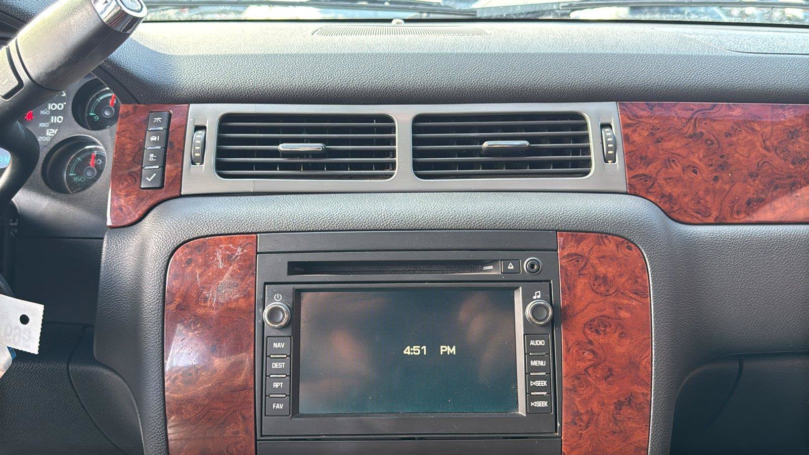 Used 2011 Chevrolet Tahoe LTZ RWD image 16