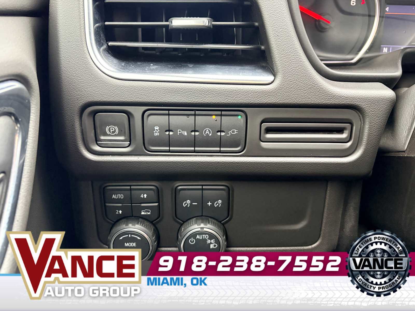 Used 2021 Chevrolet Tahoe LT AWD/4WD image 33