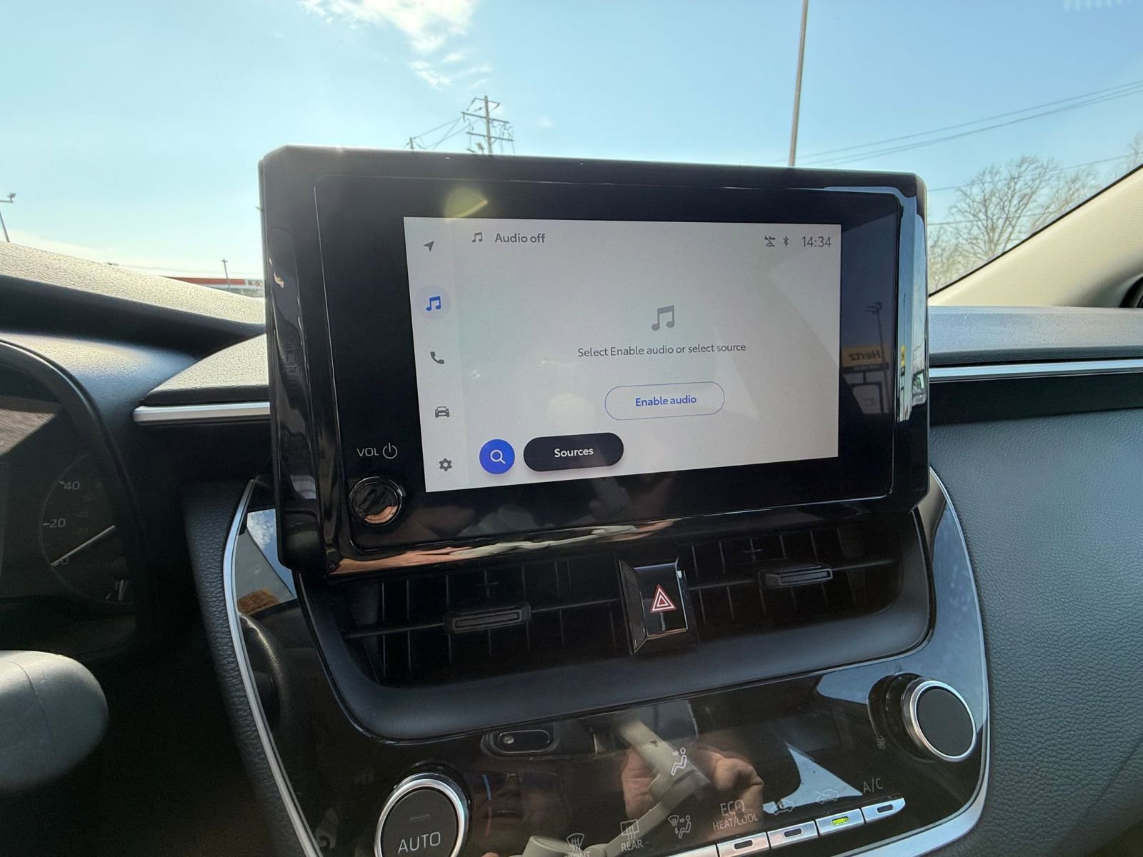 Used 2025 Toyota Corolla LE image 21