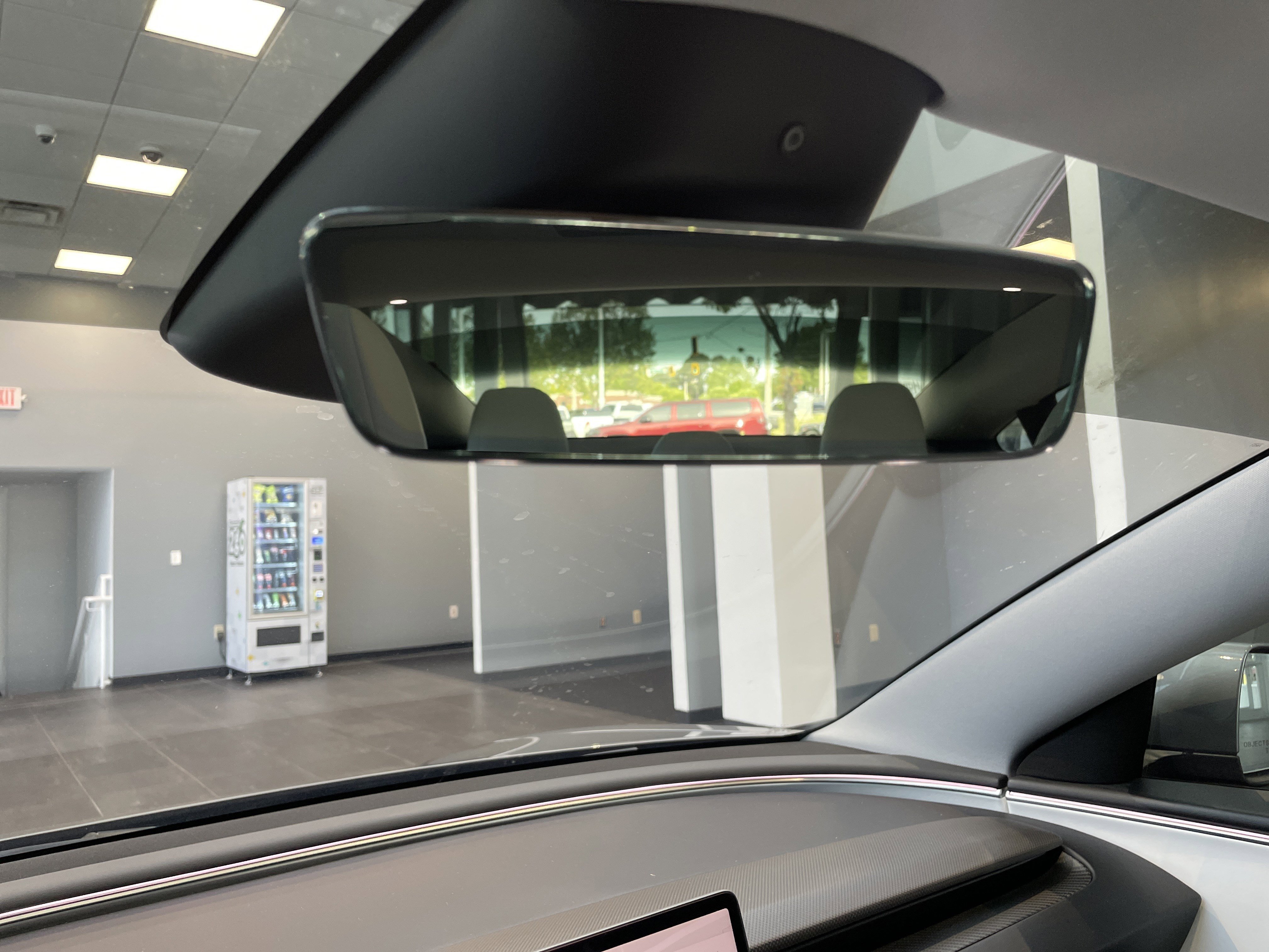 Used 2024 Tesla Model 3 Long Range RWD image 31
