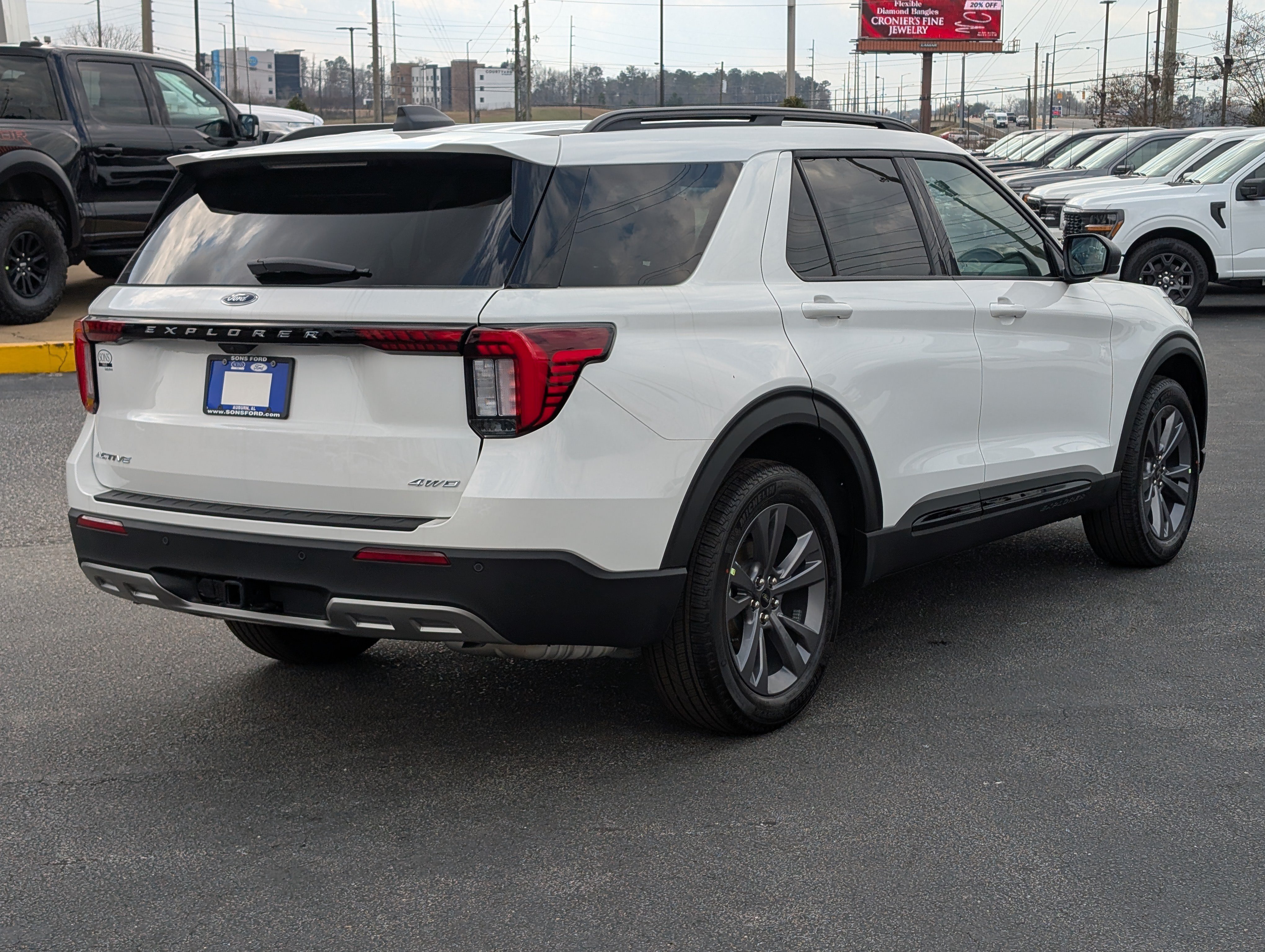 New 2026 Ford Explorer Active w/ Active Comfort Package AWD/4WD image 9