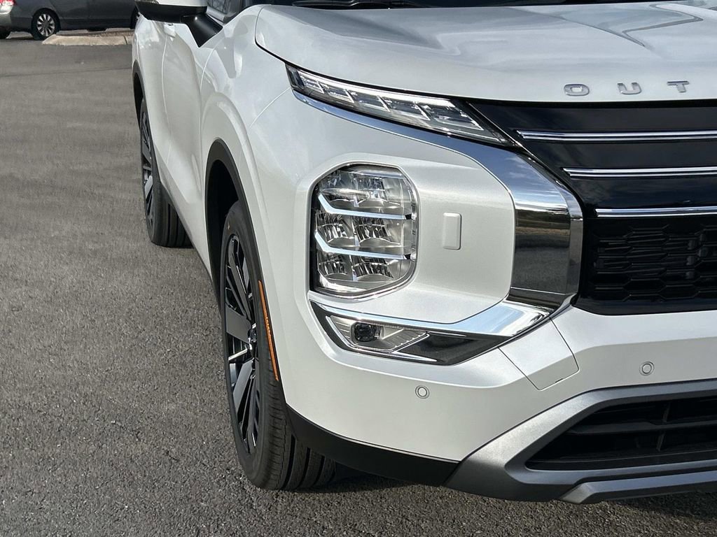 New 2026 Mitsubishi Outlander SE AWD/4WD image 9
