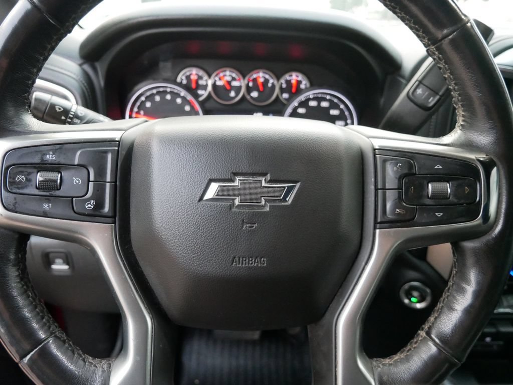 Used 2020 Chevrolet Silverado 1500 LT Trail Boss AWD/4WD image 17