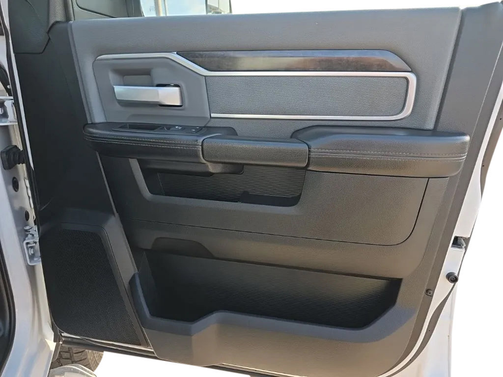 Used 2022 RAM 2500 Big Horn AWD/4WD image 22