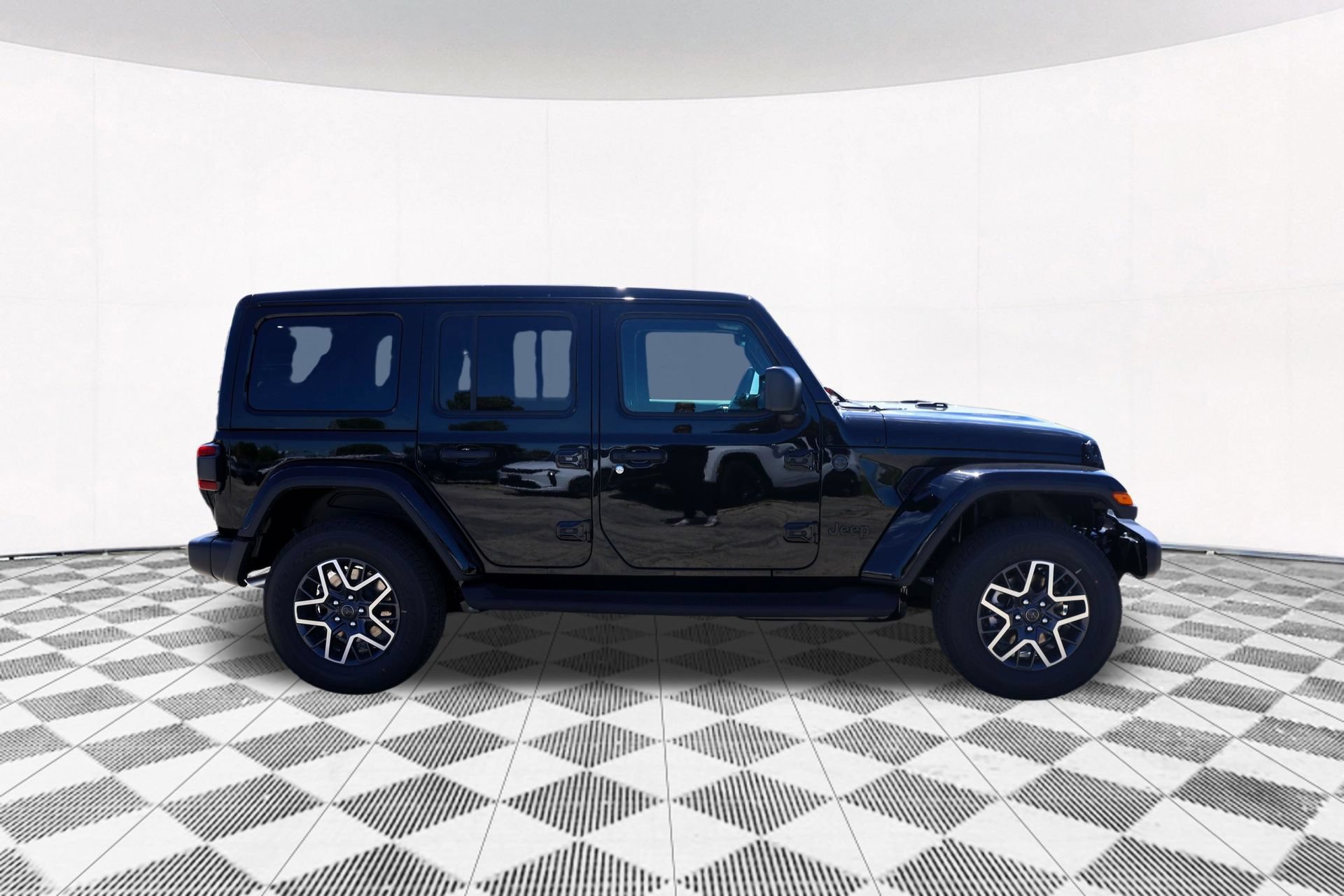 New 2026 Jeep Wrangler Unlimited Sahara AWD/4WD image 11