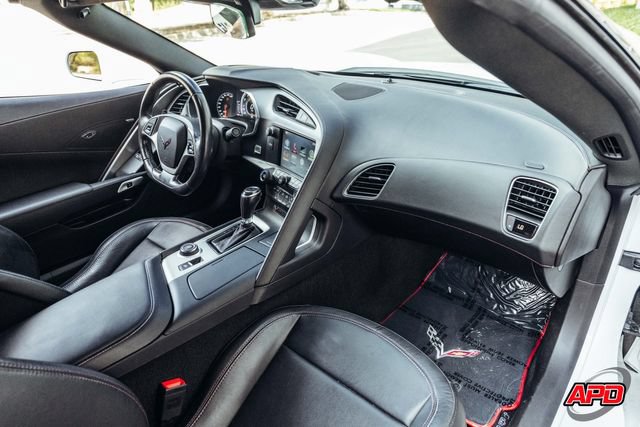 Used 2017 Chevrolet Corvette Stingray Coupe w/ Carbon Flash Badge Package RWD image 23