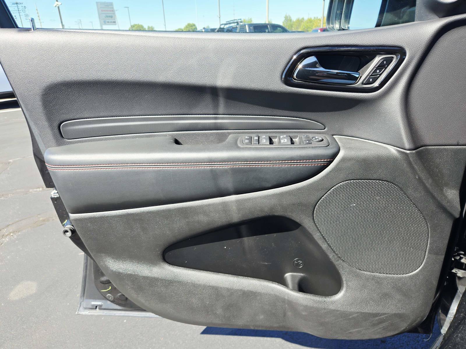 Used 2025 Dodge Durango GT AWD/4WD image 40