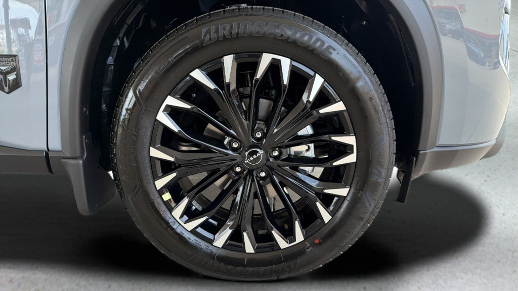 New 2026 Nissan Rogue Dark Armor FWD image 25