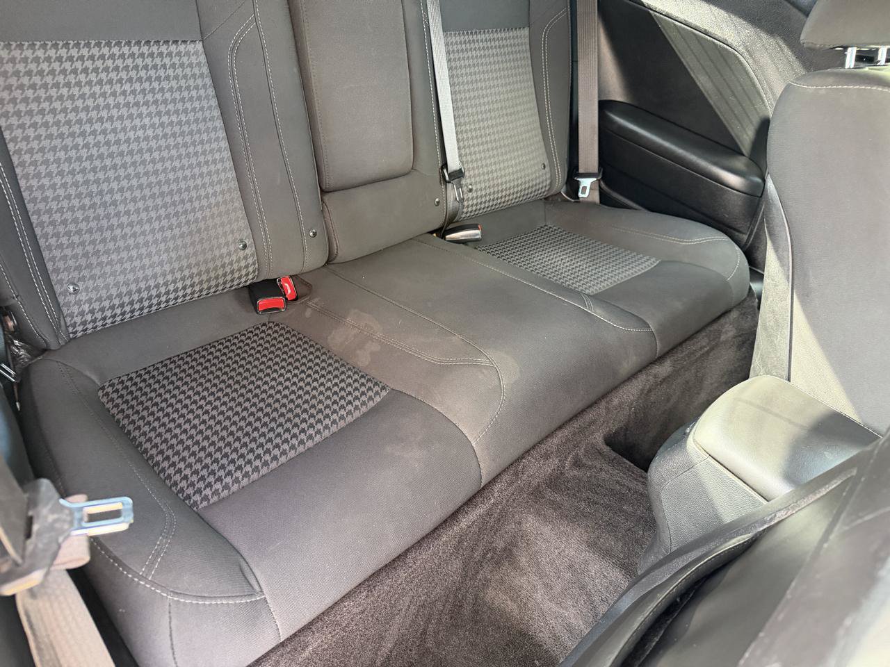 Used 2019 Dodge Challenger SXT RWD image 12