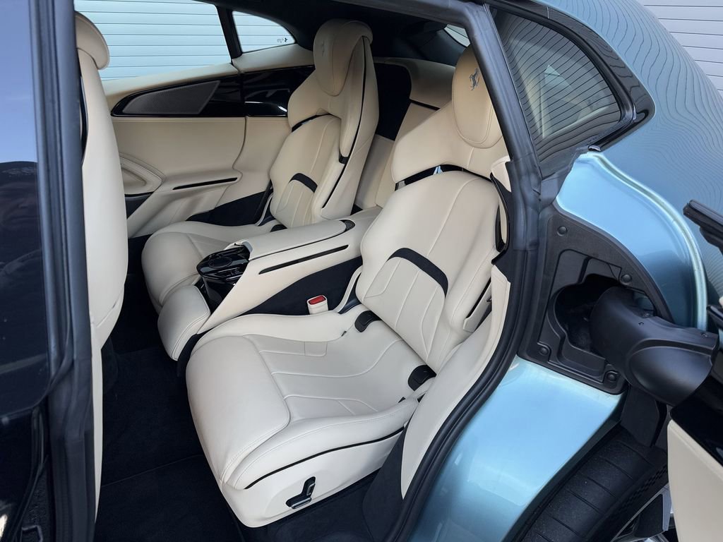 Used 2023 Ferrari Purosangue image 22