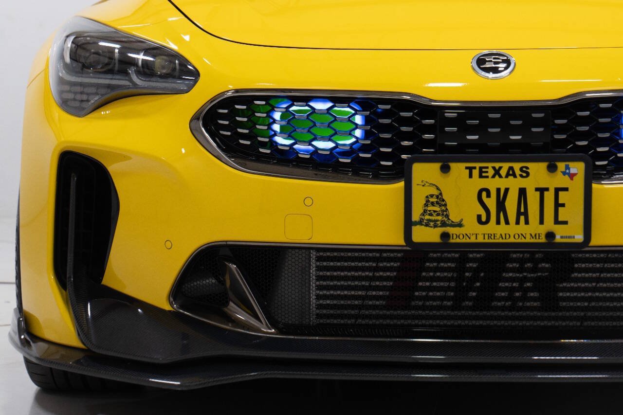 Used 2018 Kia Stinger GT2 AWD/4WD image 30