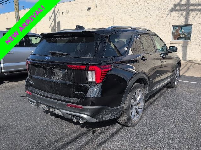 Used 2025 Ford Explorer Platinum w/ Ultimate Package image 4