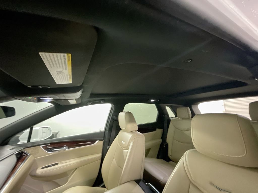 Used 2018 Cadillac XT5 Premium Luxury image 19