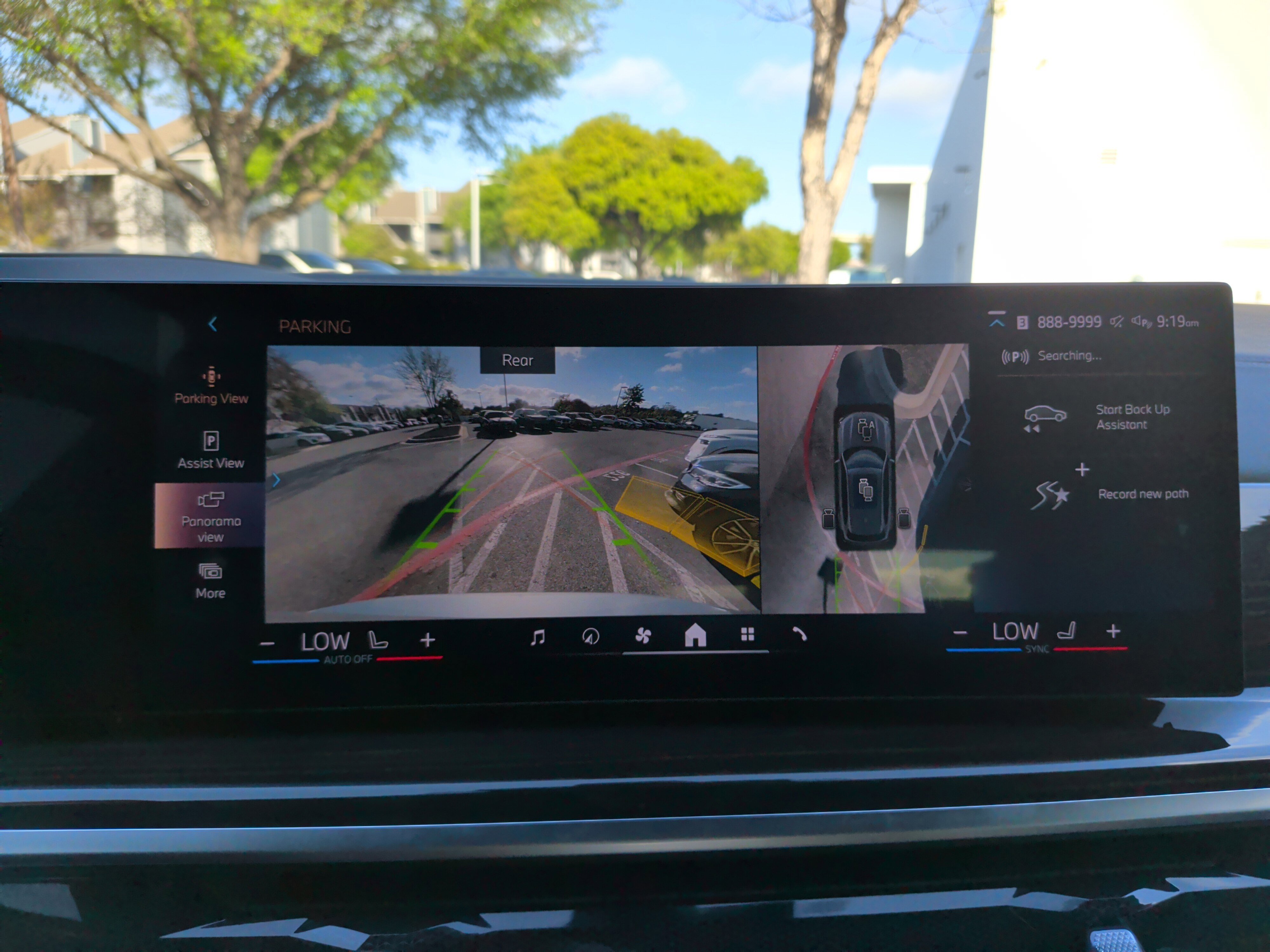 Certified 2024 BMW X5 xDrive40i w/ M Sport Package image 18