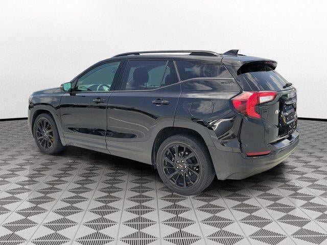 Used 2023 GMC Terrain SLT w/ Tech Package FWD image 4