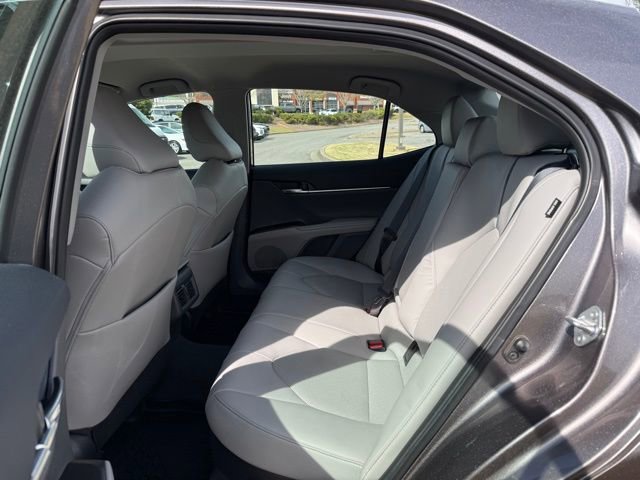 Used 2022 Toyota Camry XLE image 25