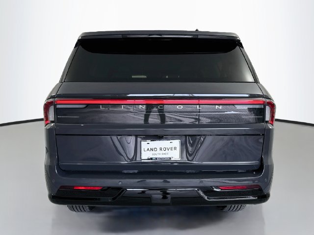 Used 2025 Lincoln Navigator L Black Label AWD/4WD image 6
