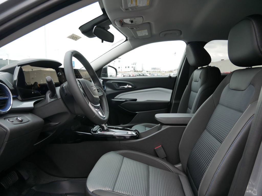 New 2026 Chevrolet Trax LT FWD image 15