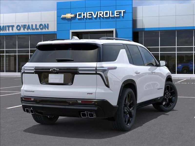 New 2026 Chevrolet Traverse RS w/ LPO, Floor Liner Package FWD image 4