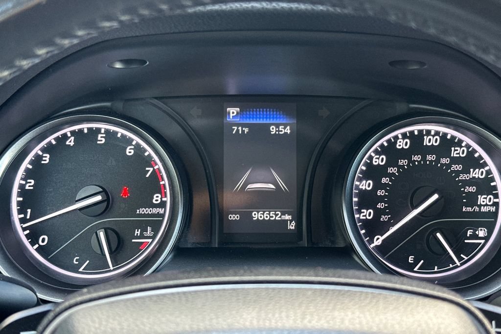 Used 2021 Toyota Camry SE FWD image 25
