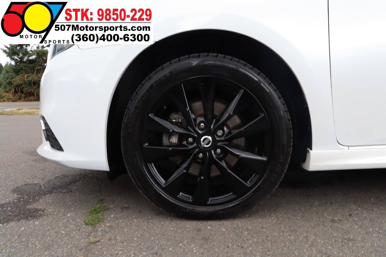 Used 2017 Nissan Sentra SR Turbo w/ SR Midnight Edition FWD image 27