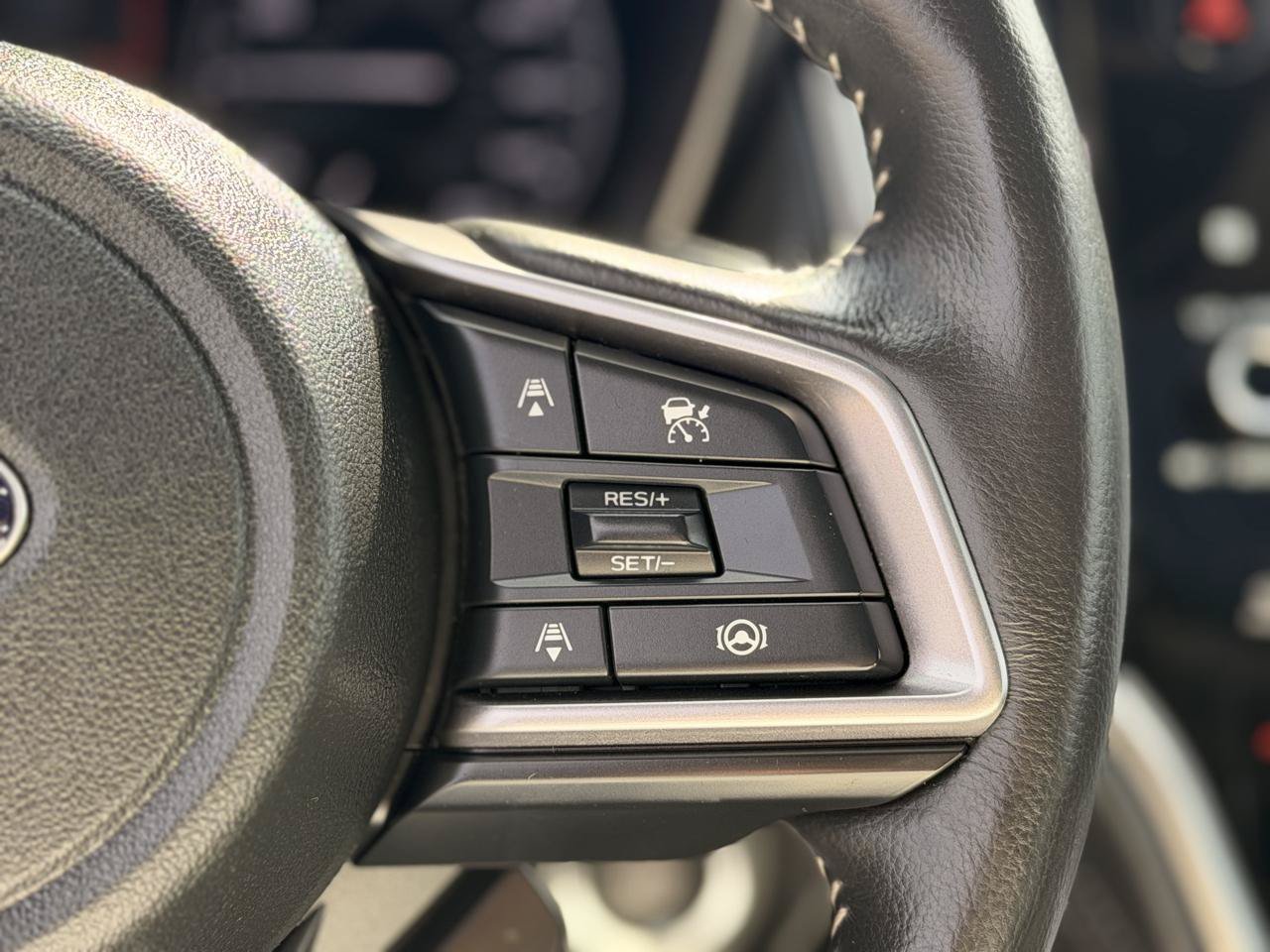 Used 2025 Subaru Outback Limited AWD/4WD image 25