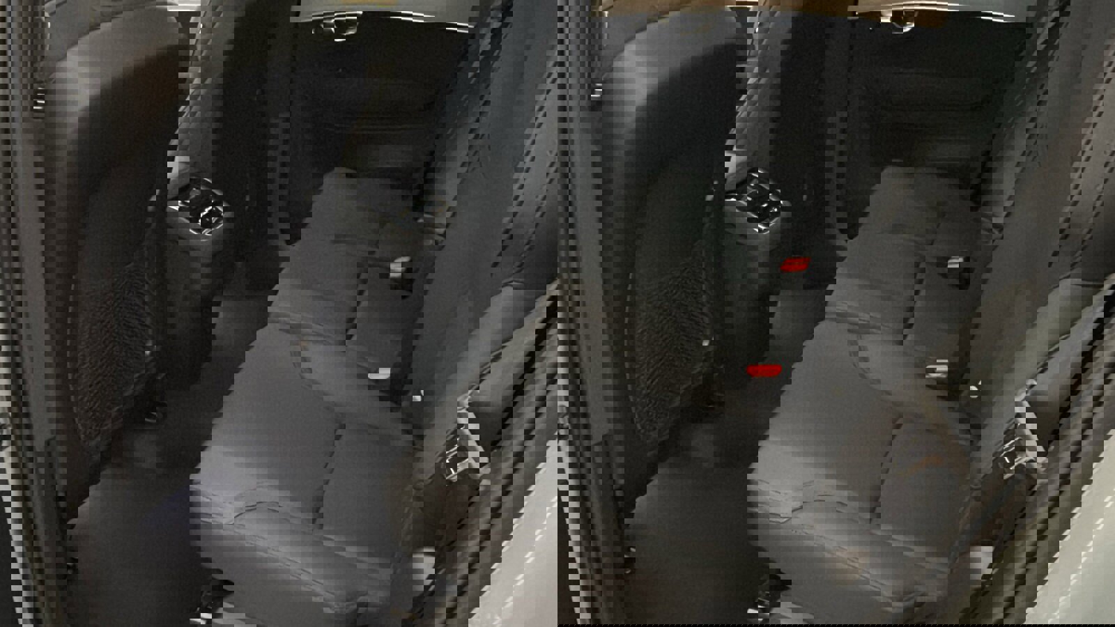 New 2026 Volvo XC90 B6 Plus w/ Protection Package Premier image 27