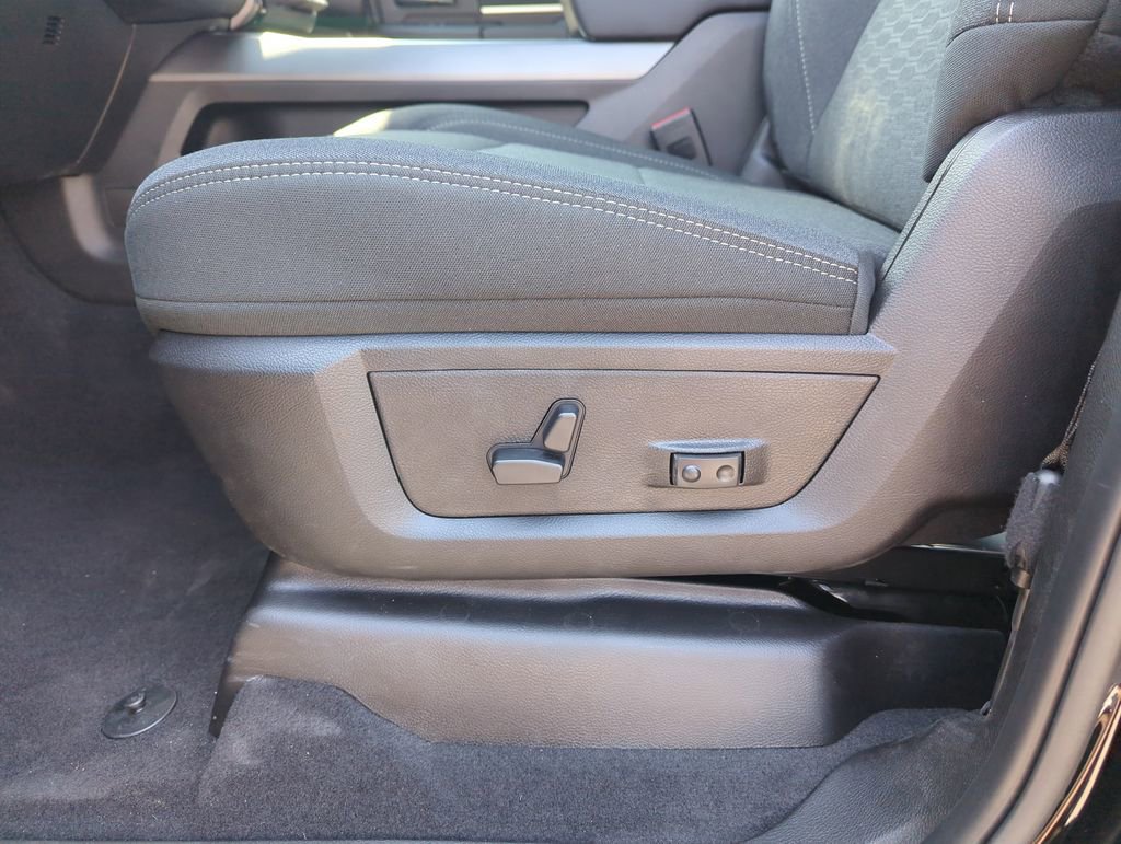 New 2026 RAM 2500 Big Horn AWD/4WD image 13