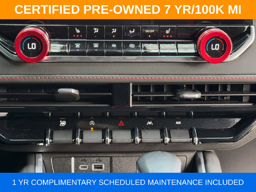 Used 2025 Chevrolet Colorado Z71 w/ Technology Package AWD/4WD image 17