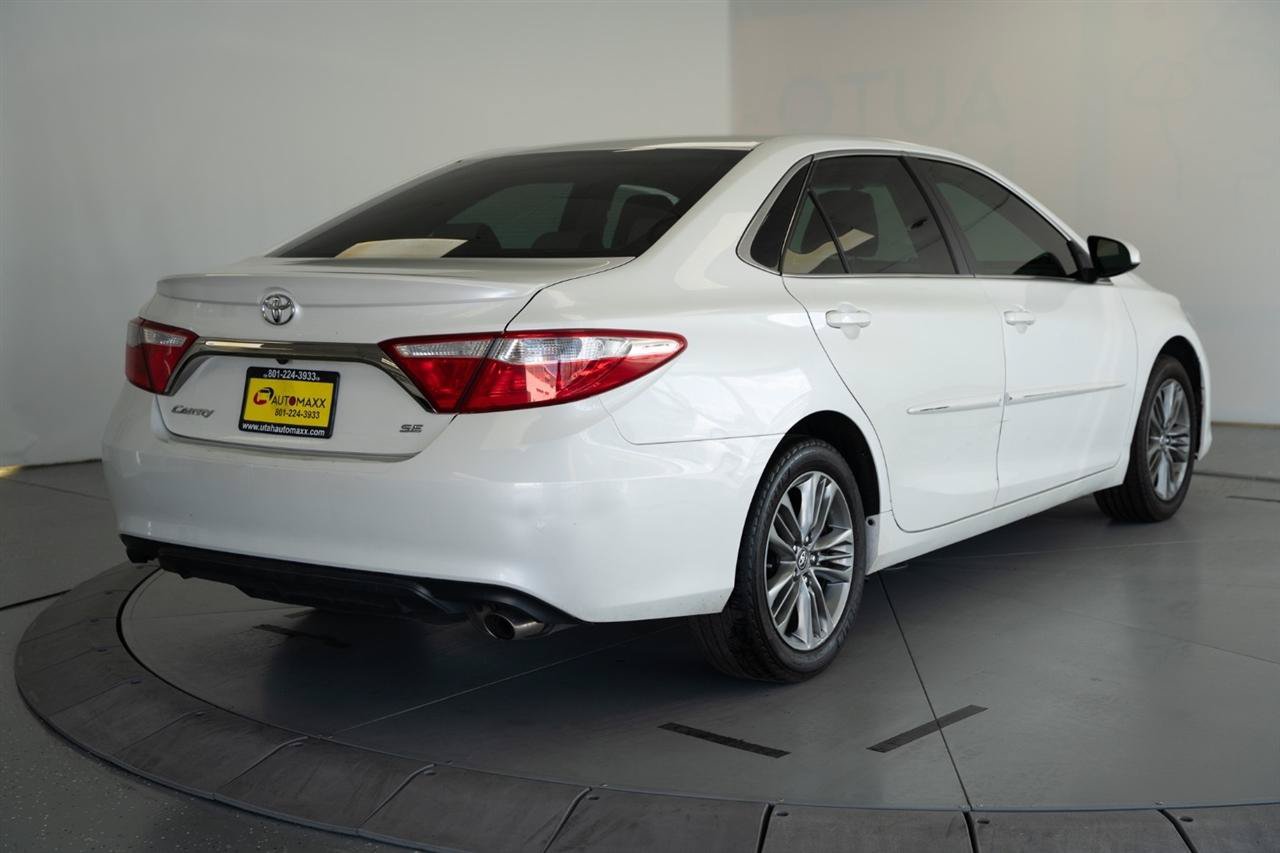 Used 2017 Toyota Camry SE w/ Protection Package (Q2) FWD image 7
