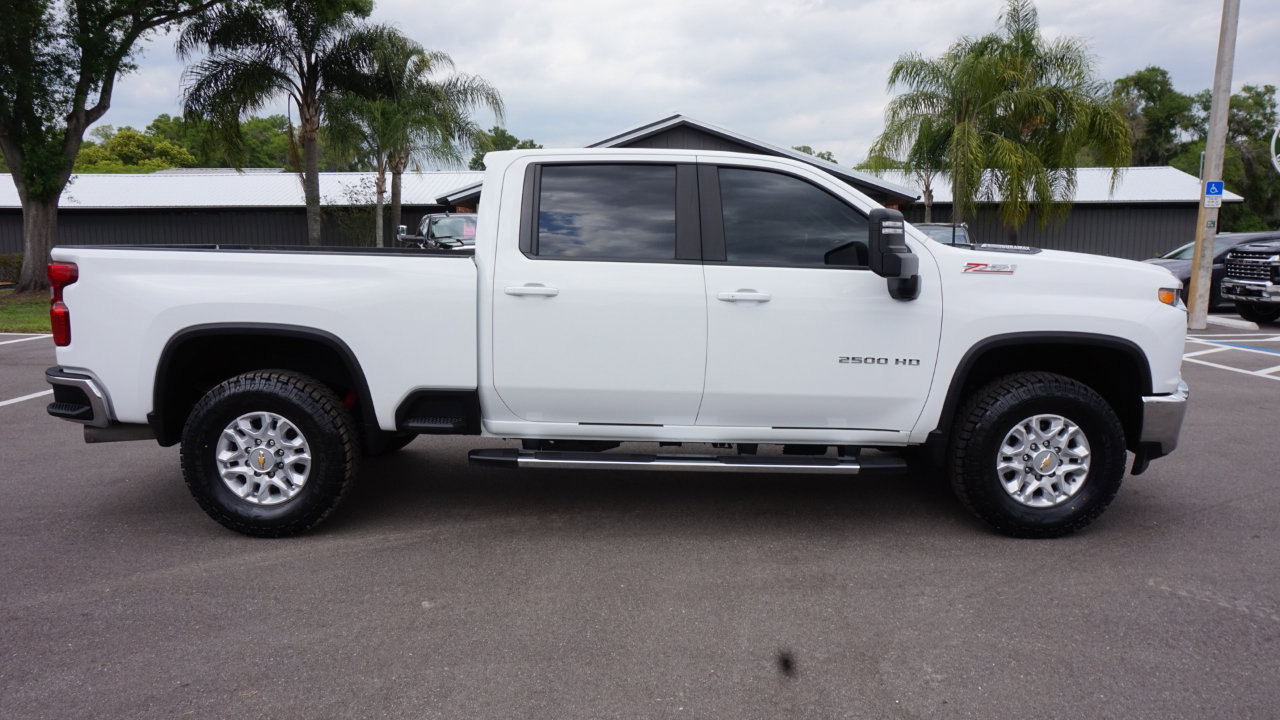 Used 2022 Chevrolet Silverado 2500 LT w/ Convenience Package image 10