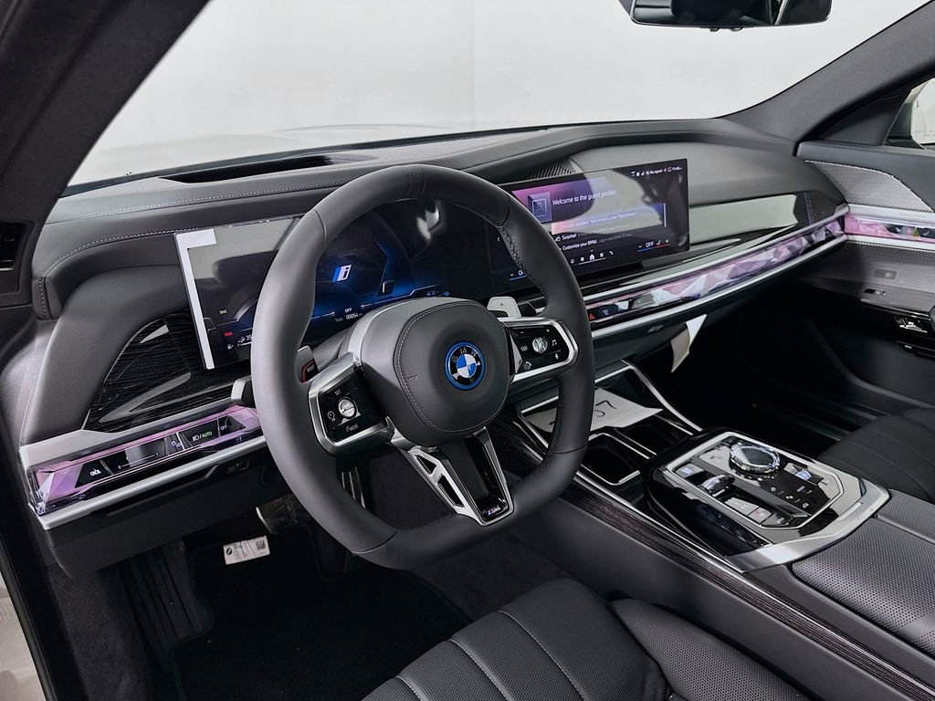 New 2026 BMW 750e xDrive w/ Executive Package image 9