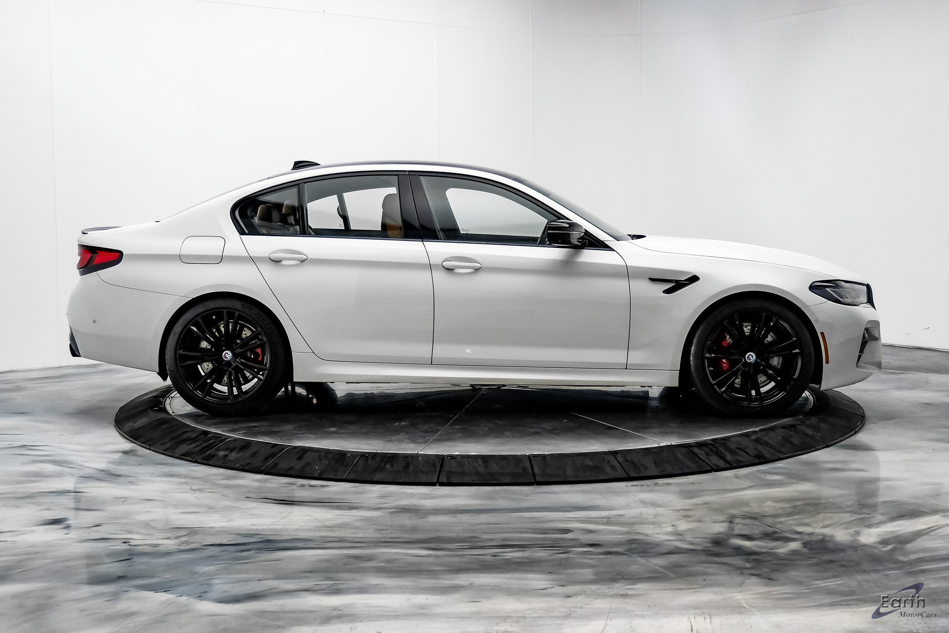 Used 2023 BMW M5 w/ Competition Package image 16