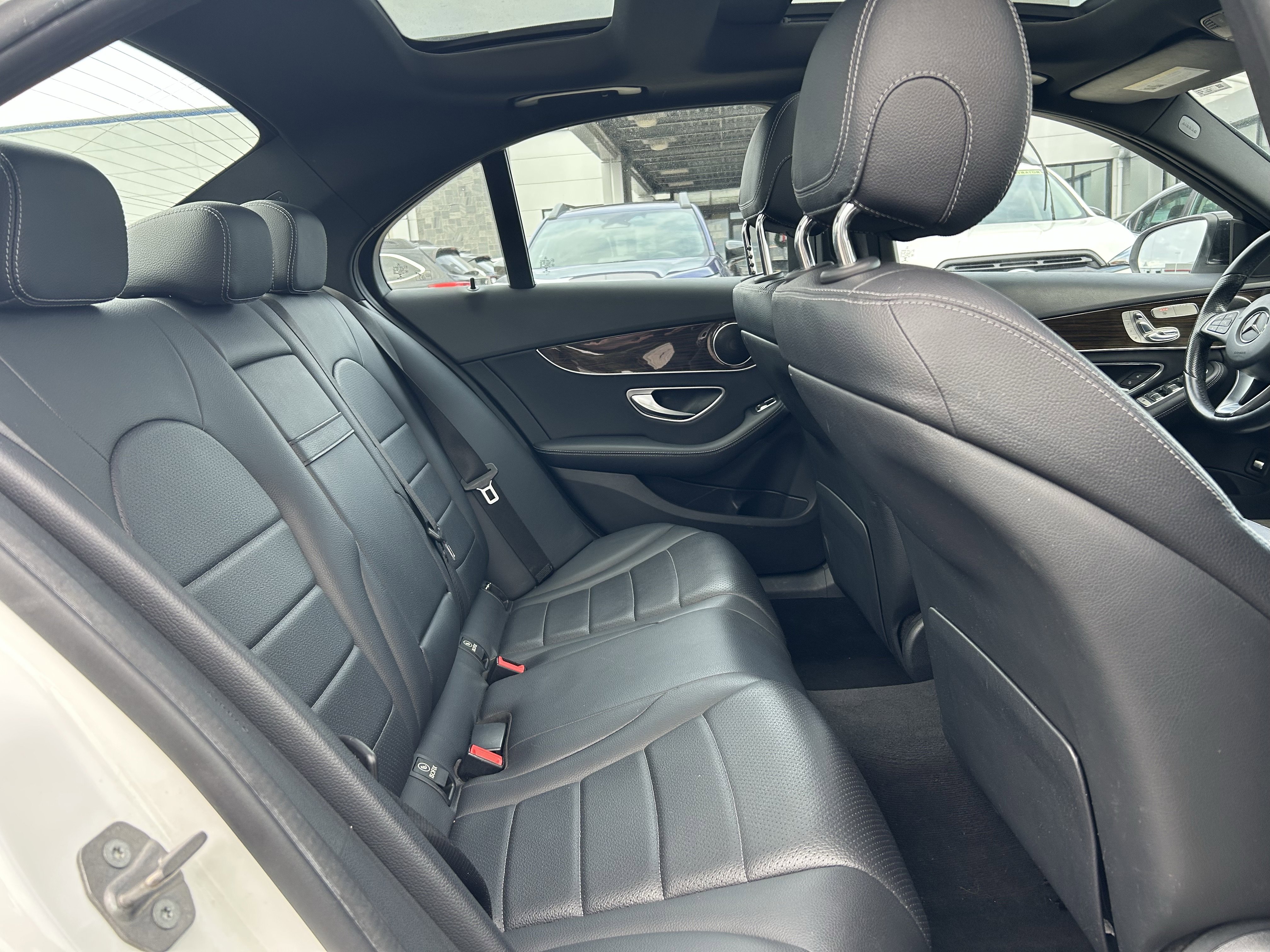 Used 2018 Mercedes-Benz C 300 4MATIC Sedan image 26