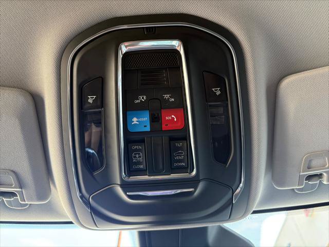 Certified 2023 Jeep Grand Cherokee Laredo X AWD/4WD image 26