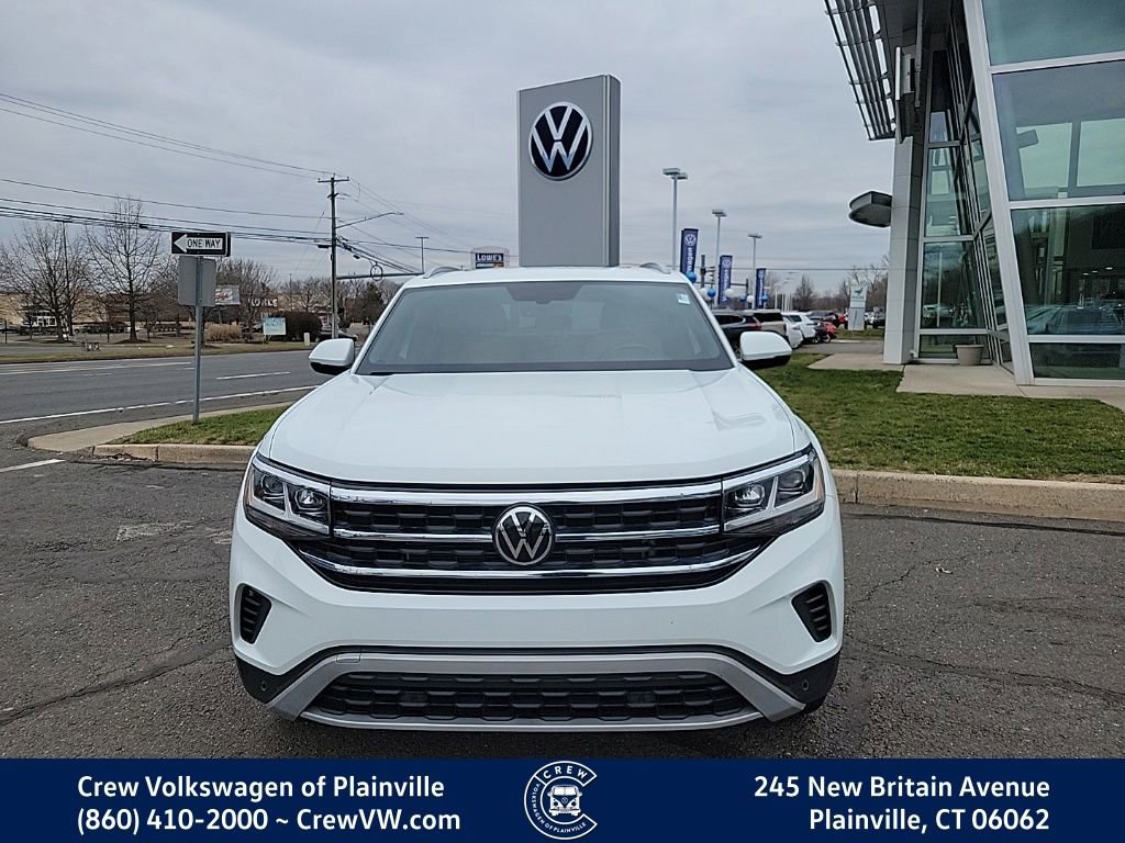 Certified 2022 Volkswagen Atlas Cross Sport SE w/ Panoramic Sunroof Package video 2