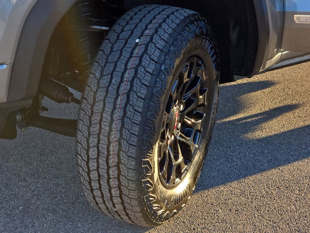 New 2026 GMC Canyon Elevation w/ Convenience Package RWD image 28