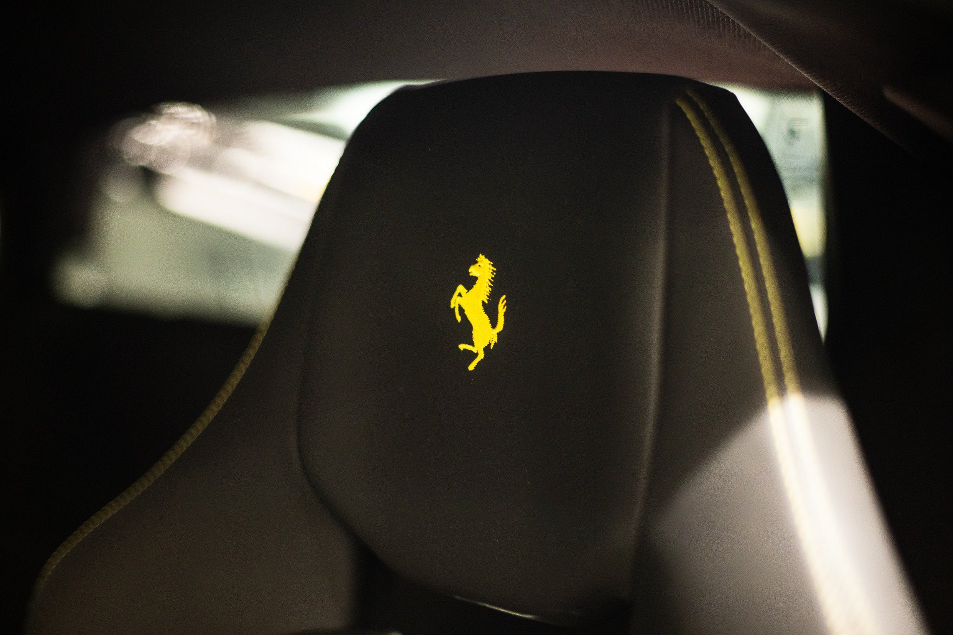 Used 2018 Ferrari 488 GTB RWD image 35