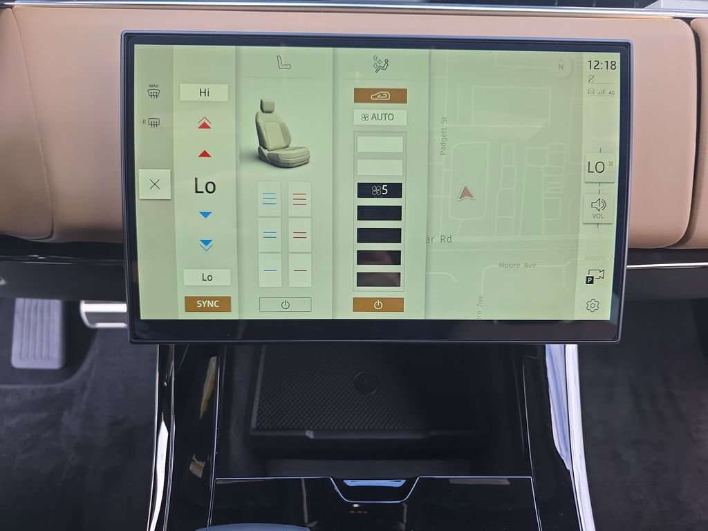 New 2026 Land Rover Range Rover Sport Dynamic SE AWD/4WD image 25