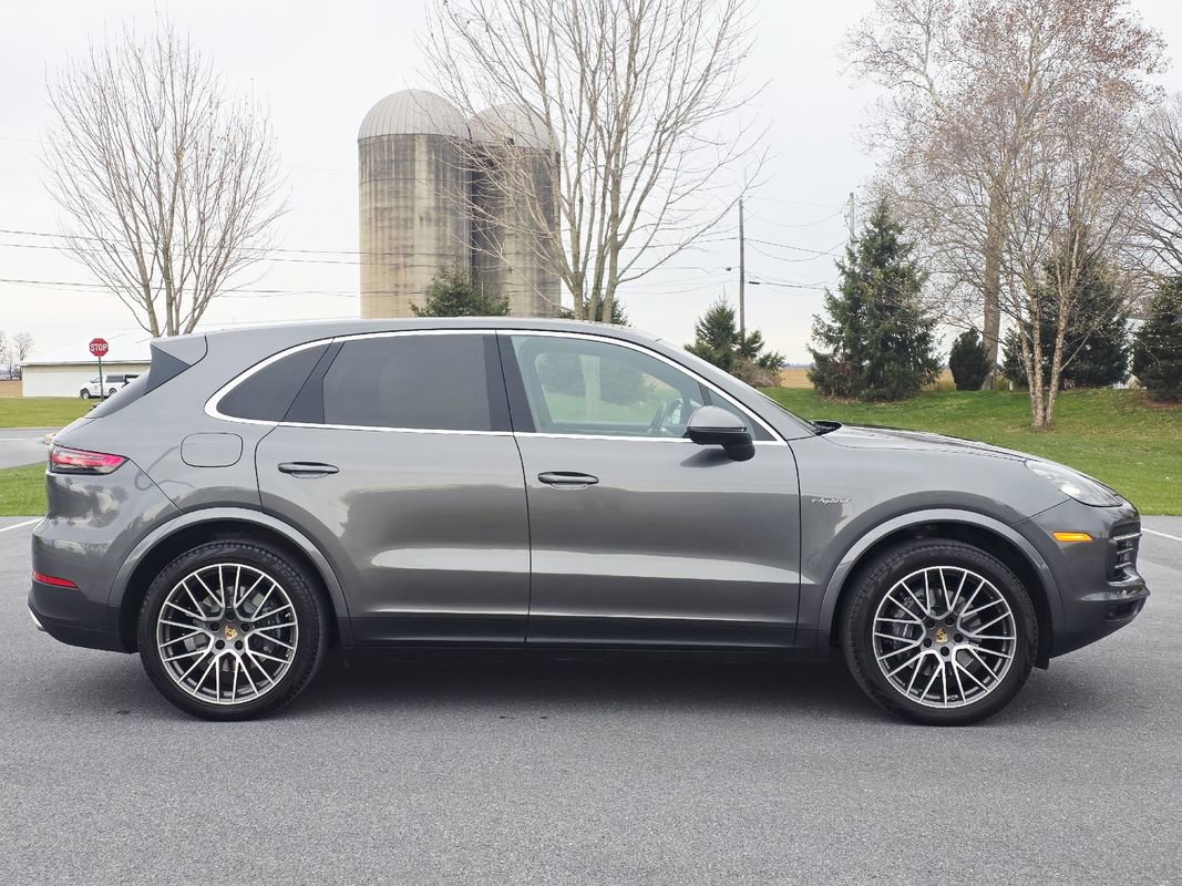 Used 2021 Porsche Cayenne E-Hybrid image 9