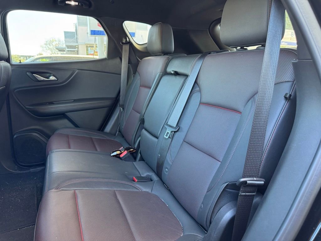 Used 2025 Chevrolet Blazer RS image 4