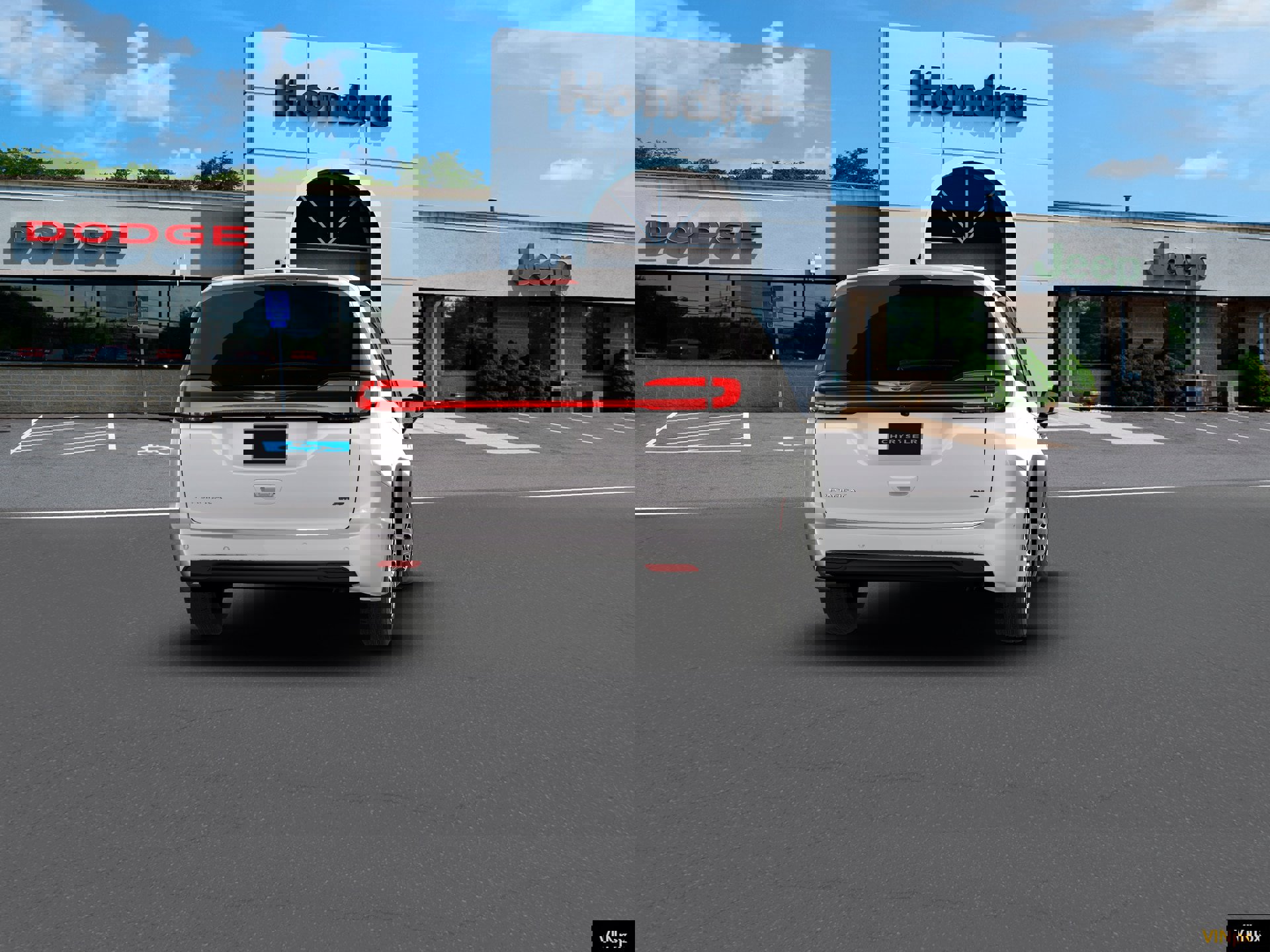 New 2026 Chrysler Pacifica Select image 14