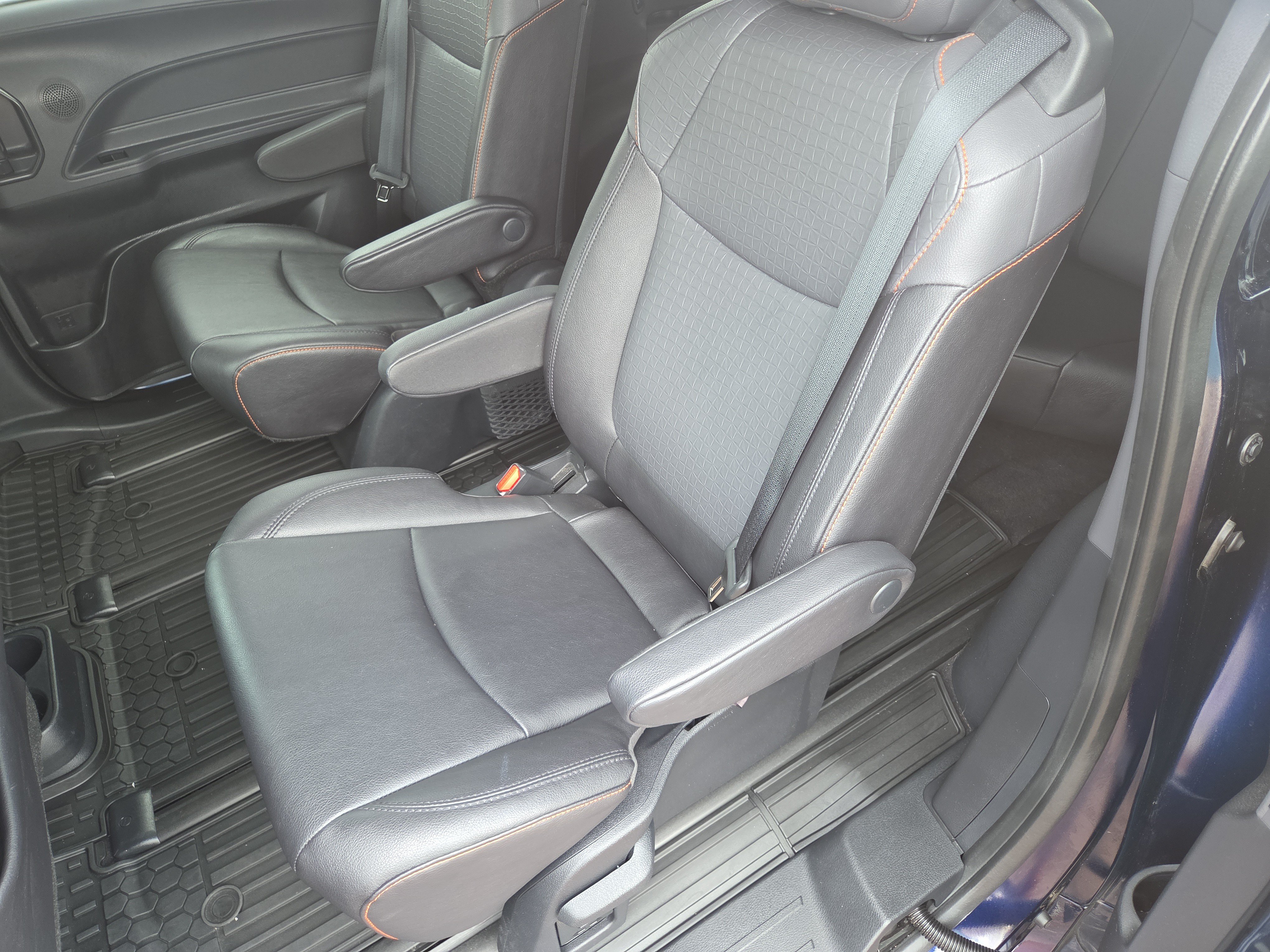 Certified 2023 Toyota Sienna XSE w/ XSE Plus Package AWD/4WD image 21