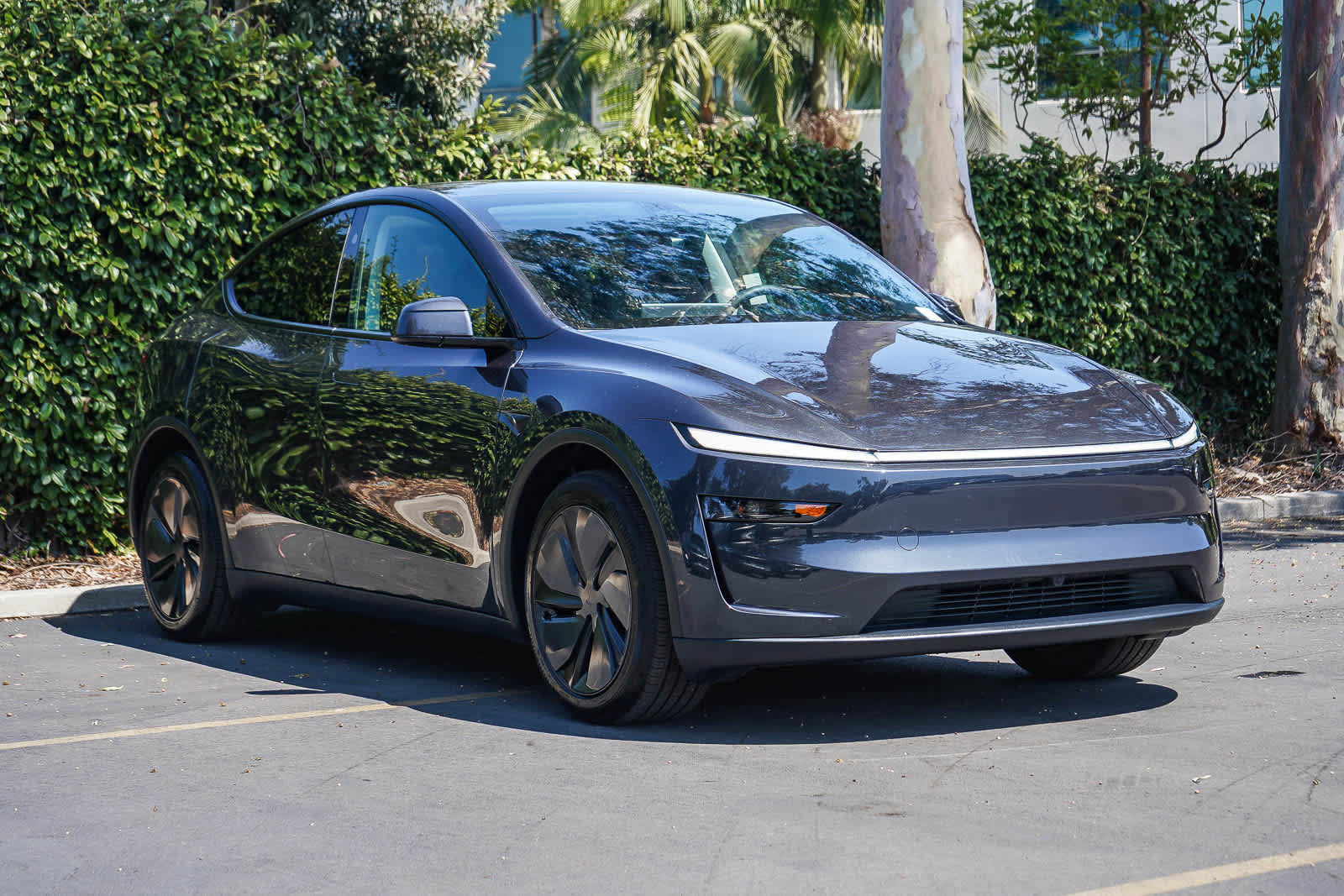 Used 2026 Tesla Model Y AWD image 3