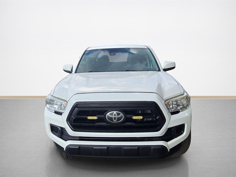 Used 2021 Toyota Tacoma SR AWD/4WD image 9