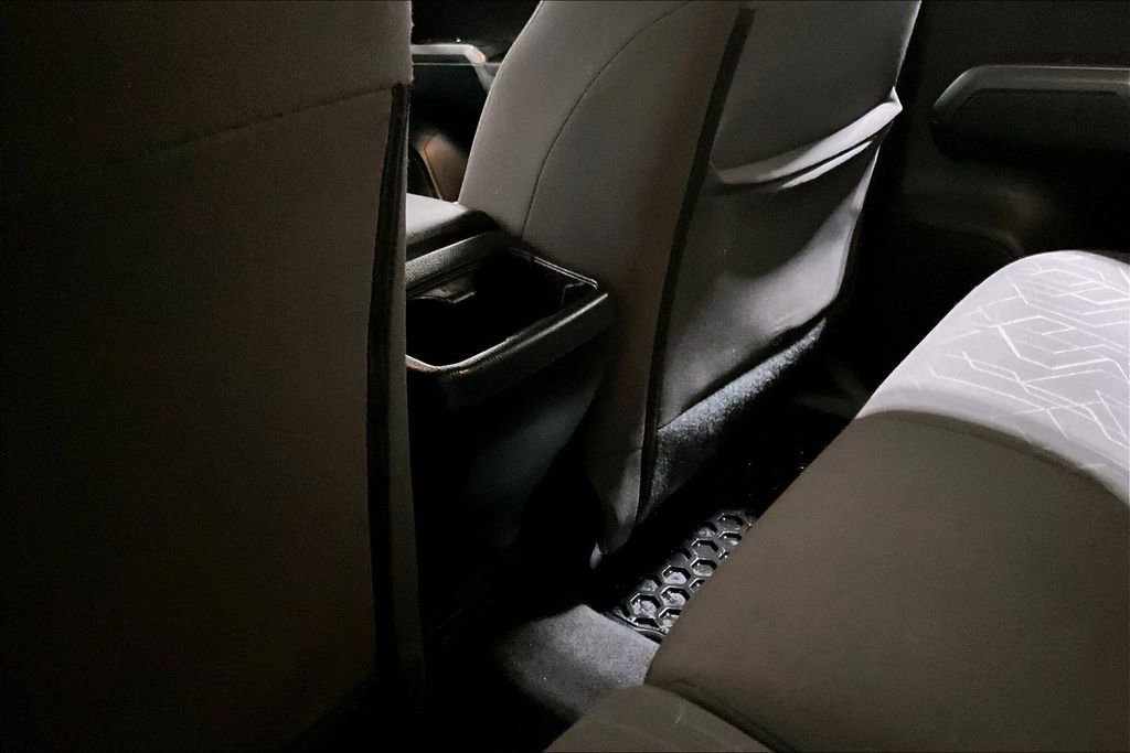 Used 2017 Toyota Tacoma SR5 image 11