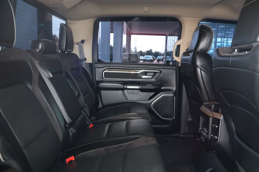 Used 2019 RAM 1500 Laramie AWD/4WD image 39