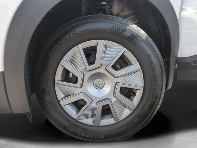 Certified 2025 Nissan Kicks S image 45